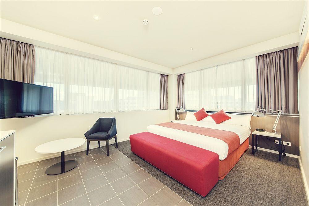 Abode Woden Aparthotel Κανμπέρα Εξωτερικό φωτογραφία