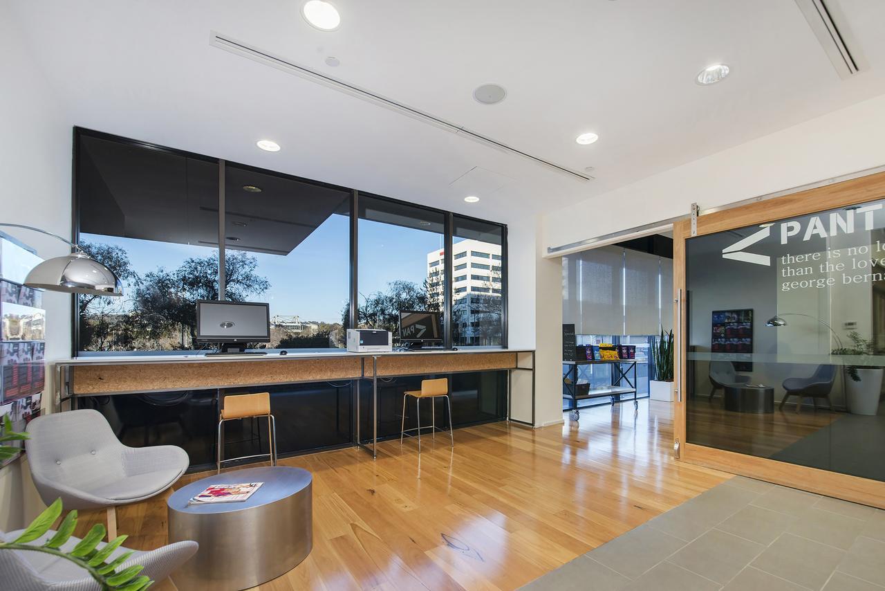 Abode Woden Aparthotel Κανμπέρα Εξωτερικό φωτογραφία