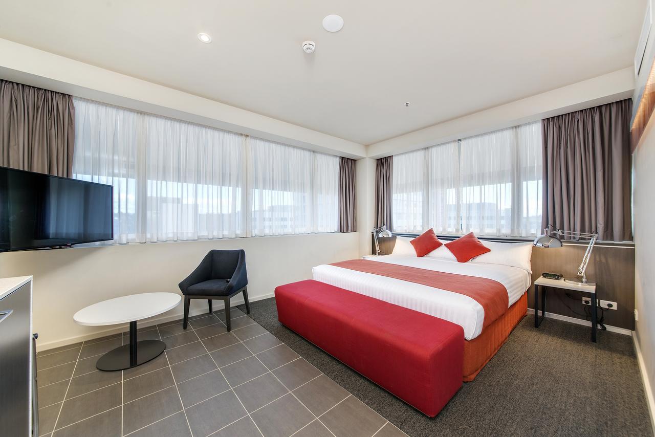 Abode Woden Aparthotel Κανμπέρα Εξωτερικό φωτογραφία