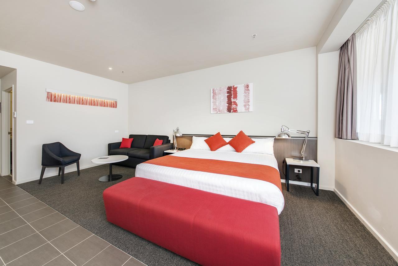 Abode Woden Aparthotel Κανμπέρα Εξωτερικό φωτογραφία