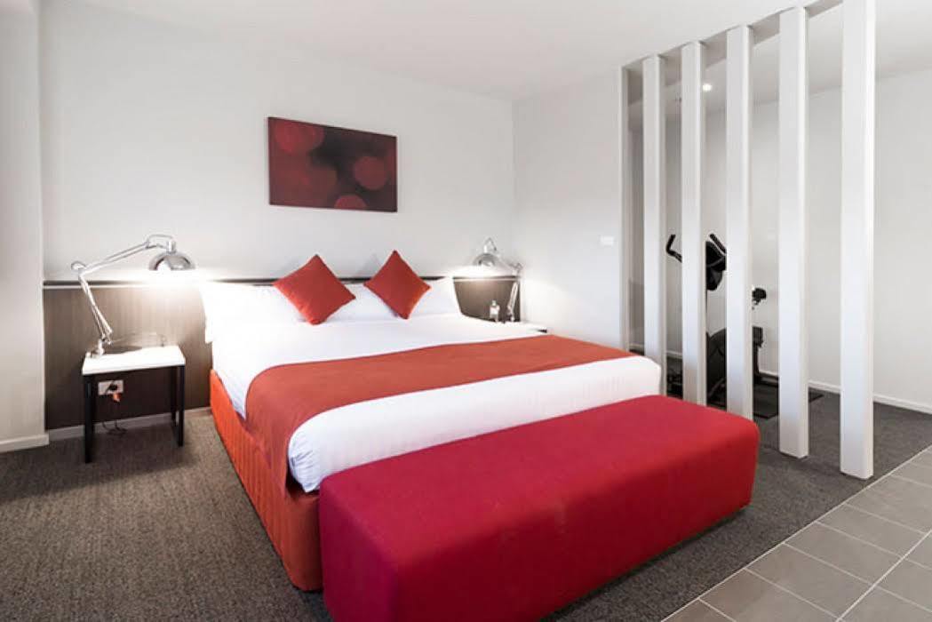 Abode Woden Aparthotel Κανμπέρα Εξωτερικό φωτογραφία